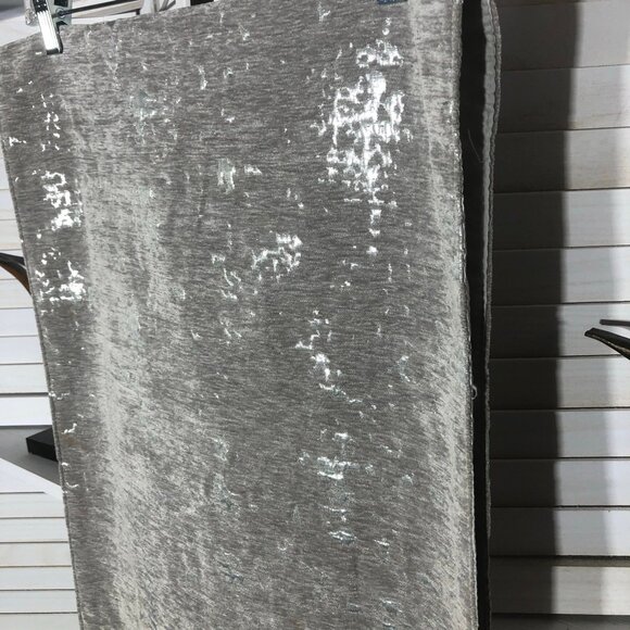 Glitz Shimmering Sequin Table Runner for Home Decor Tassel Accents Silver Gray - Picture 7 of 13